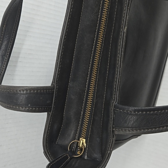 Vintage COACH 9303 Satchel - Picture 4 of 10